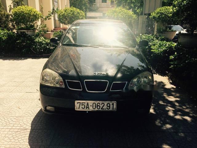 Bán xe Daewoo Lacetti sản xuất 2004, màu đen 