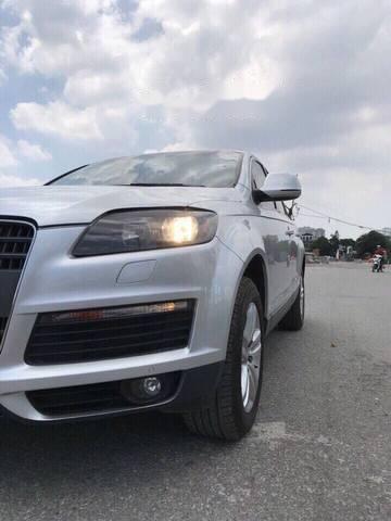 Cần bán lại xe Audi Q7 3.6 năm 2009, màu bạc số tự động, 745tr