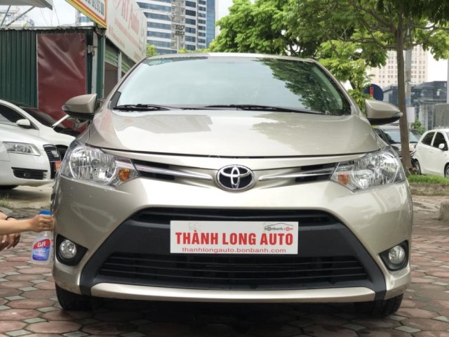 Cần bán xe Toyota Vios E đời 2017, màu vàng Hà Nội