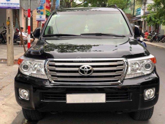 Cần bán Toyota Land Cruiser VX V8 sản xuất năm 2015, màu đen, xe nhập