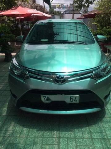 Cần bán lại xe Toyota Vios AT G 2015, màu bạc  