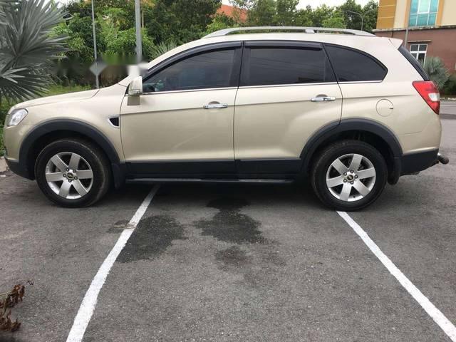 Bán Chevrolet Captiva LT, cuối 2007, xe gia đình còn rất mới và rin, máy mạnh chạy rất nhẹ nhàng