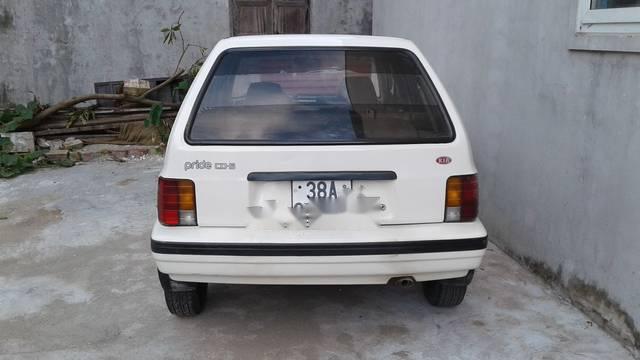 Cần bán gấp Kia CD5 2002, màu trắng, giá 62tr0