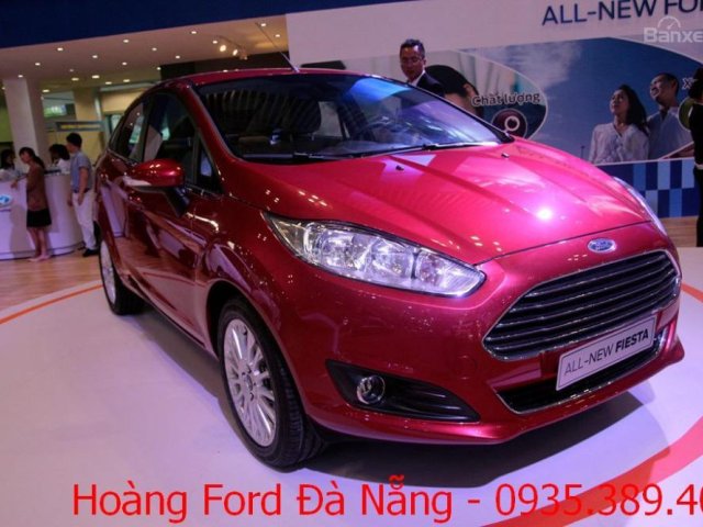 Ford Fiesta cao cấp màu đỏ giá cực tốt. LH 0935.389.404 Hoàng Ford Đà Nẵng