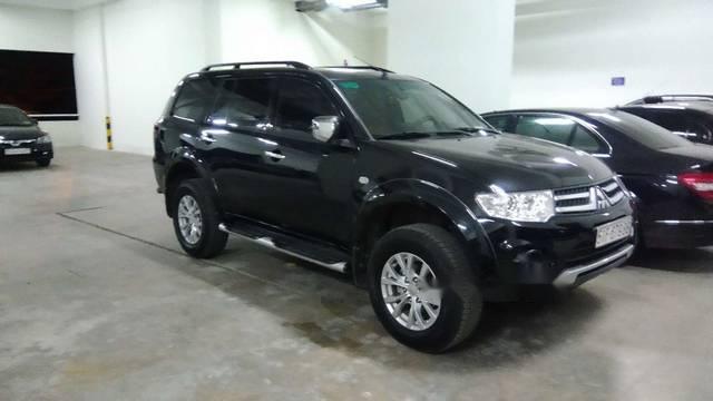 Bán ô tô Mitsubishi Pajero đời 2016, màu đen