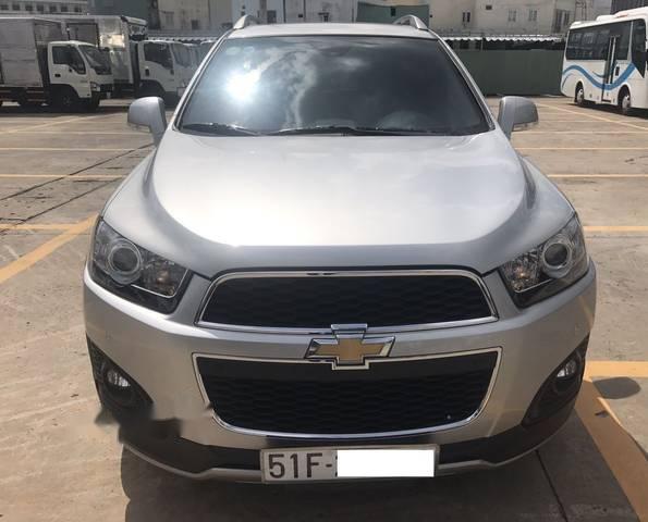 Cần bán xe Chevrolet Captiva LTZ năm sản xuất 2015, màu bạc 