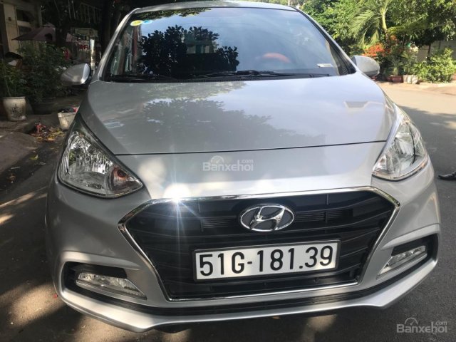 Cần bán Hyundai i10 sedan số tự động đăng kí tháng 6/2018 mới đi lướt 2.000km