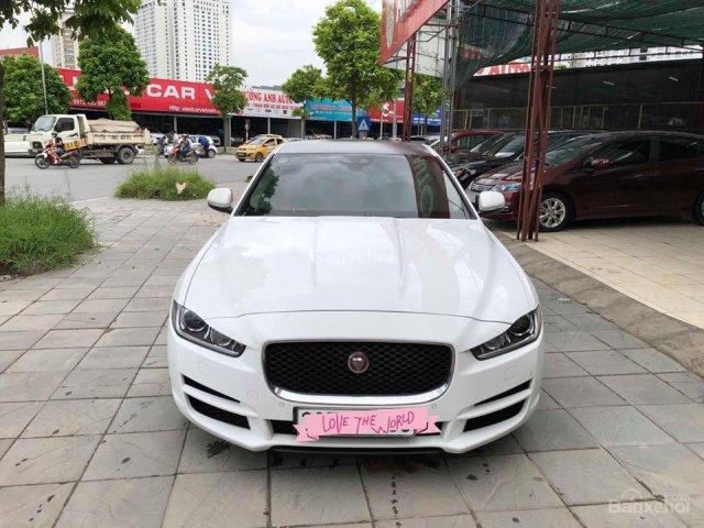 Bán Jaguar XE 2.0T, sản xuất 2015, đăng ký 2016, nhập nguyên chiếc tại Anh