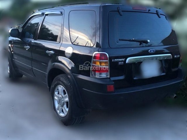 Bán ô tô Ford Escape năm 2004, màu đen