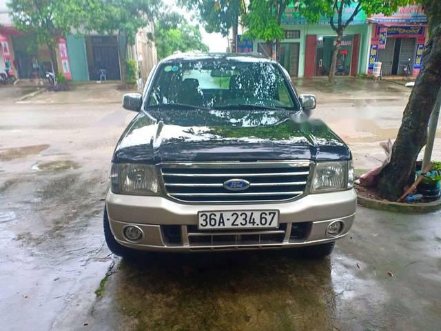 Cần bán xe Ford Everest đời 2005 giá cạnh tranh