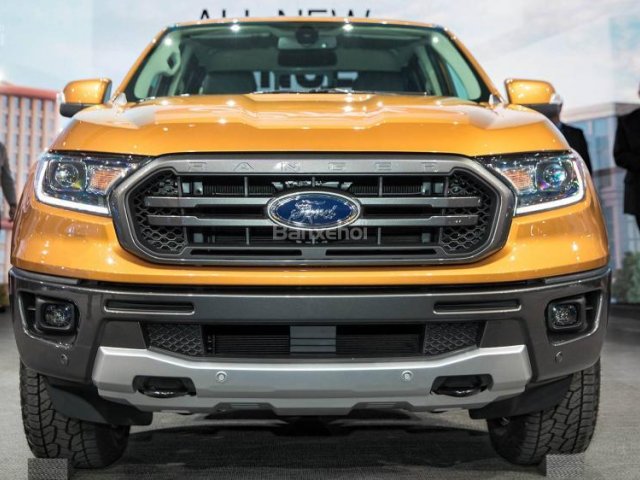 Ford Ranger Wildtrak 3.2l 2018 đủ màu, giao ngay, hỗ trợ ngân hàng vay 90%, lãi suất 0.6% cố định