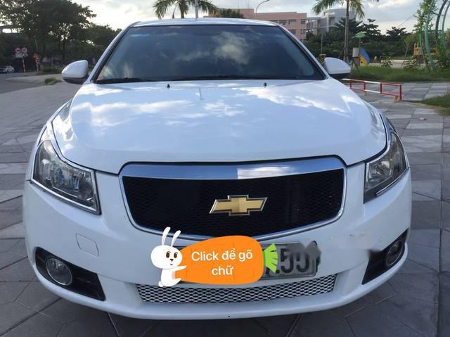 Bán Chevrolet Cruze 2.6MT 2011, màu trắng như mới, 325tr