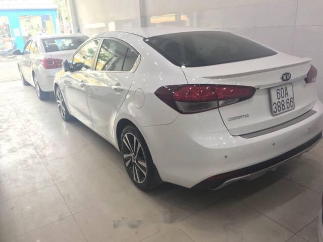 Bán Kia Cerato 1.6 AT sản xuất 2017, màu trắng