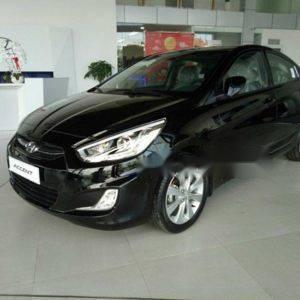 Bán xe Hyundai Accent sản xuất 2011, màu đen, 380tr