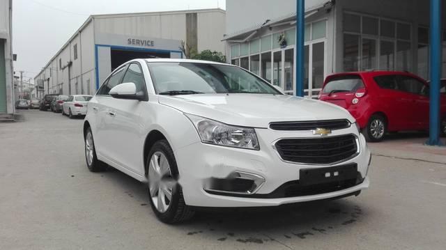 Bán Chevrolet Cruze đời 2018, màu trắng