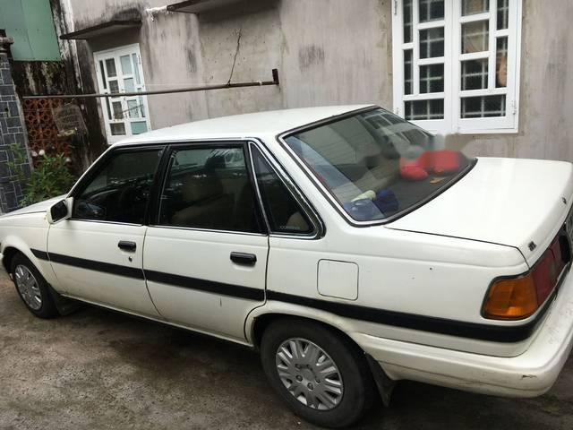 Cần bán Toyota Corolla Altis MT đời 1986, màu trắng 