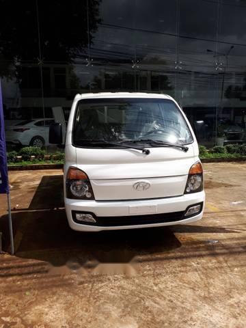 Bán ô tô Hyundai H 100 năm sản xuất 2018, màu trắng, giá tốt