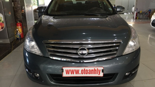 Cần bán gấp Nissan Teana 2.0AT đời 2010 còn mới, 510 triệu