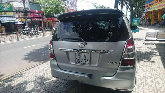 Bán Toyota Innova sản xuất năm 2013, màu bạc còn mới, 530tr