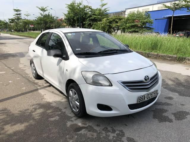 Bán ô tô Toyota Vios 2009, màu trắng như mới