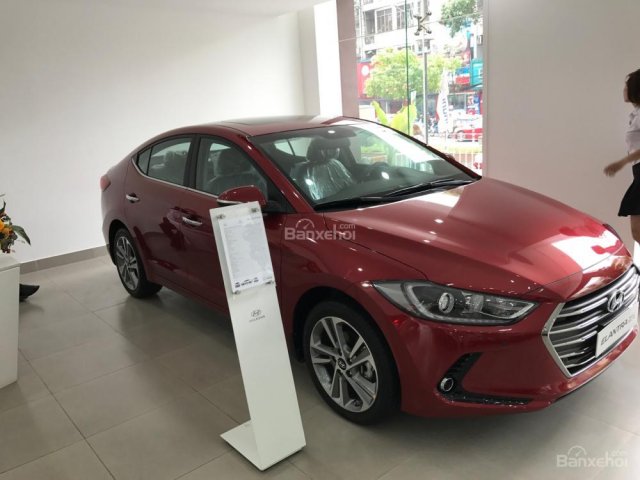 Elantra 2.0AT, giá cực ưu đãi và nhiều quà tặng cực hấp dẫn - LH: 09078227390