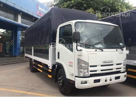 Bán xe tải Isuzu NPR85K tải trọng 3,5 tấn, thùng dài 5,3m, đời 2018, giá cực mềm