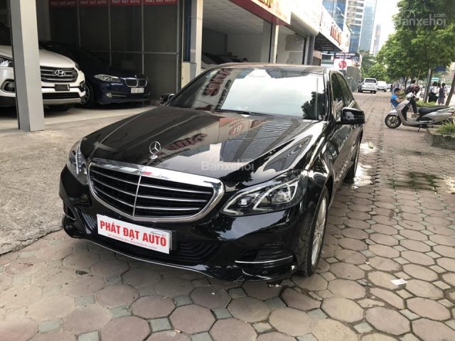 Bán Mercedes E200 sản xuất năm 2015, màu đen, biển Hà Nội, odo 5 vạn