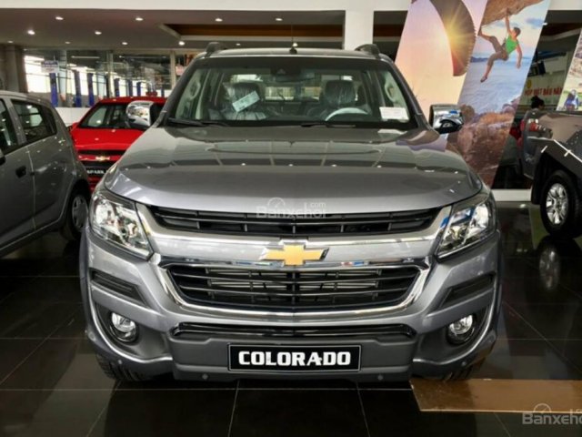 Bán Colorado 2.5 2018, gọi ngay sẽ được KM phụ kiện theo xe - Lh: 0965859990