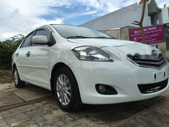 Bán Toyota Vios sản xuất năm 2011, màu trắng như mới