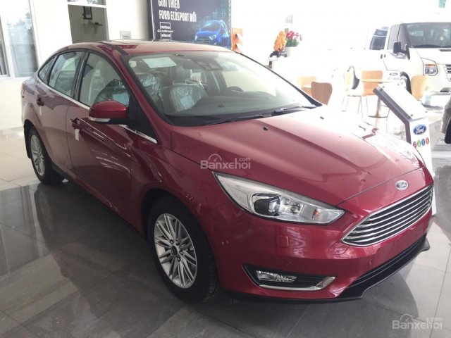 Bán Ford Focus Titaium 1.5L Ecoboost 2018 khuyến mãi khủng, hỗ trợ 80% - chỉ cần trả trước 150tr - LH: 093 1234 768