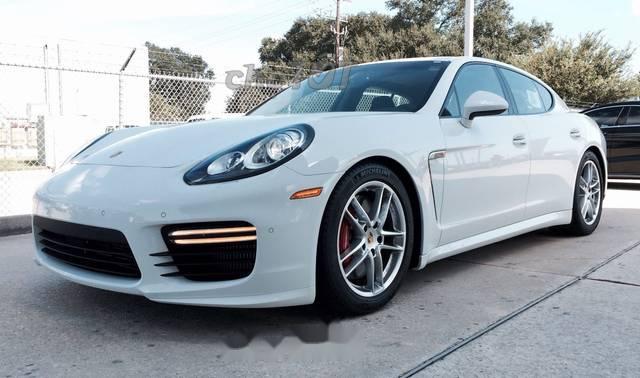 Cần bán gấp Porsche Panamera 2016, màu trắng