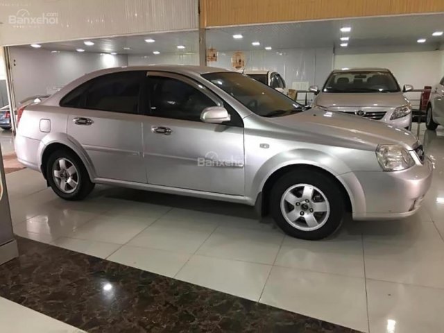 Bán Daewoo Lacetti năm sản xuất 2010, màu bạc, giá chỉ 235 triệu