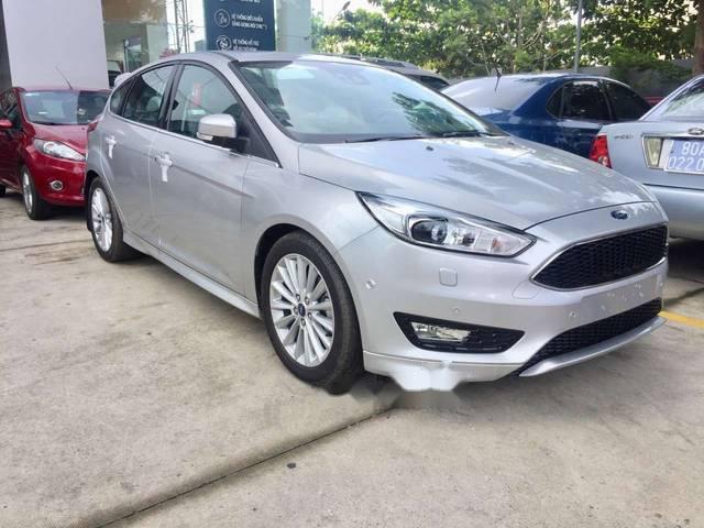 Bán ô tô Ford Focus 1.5 AT Trend sản xuất năm 2018, màu bạc