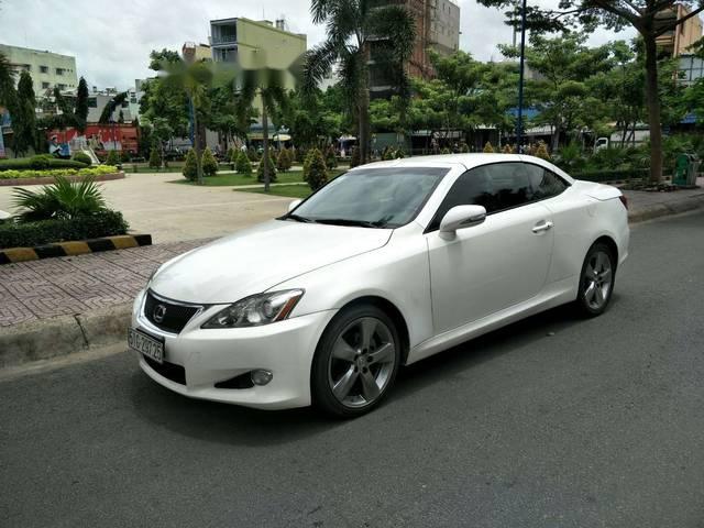 Cần bán gấp Lexus IS 250C đời 2010, màu trắng, xe nhập như mới