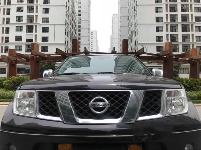 Cần bán gấp Nissan Navara LE đời 2013, màu đen chính chủ
