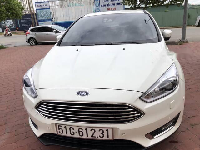 Cần bán xe Ford Focus đời 2018, màu trắng