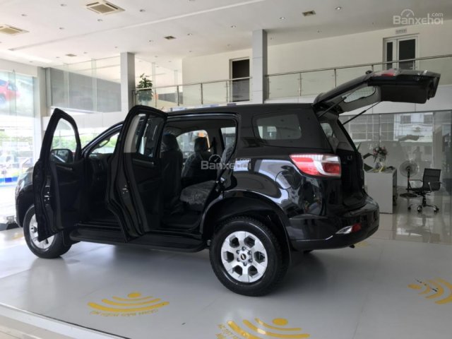 Bán Chevrolet Trailblazer năm 2018, màu đen, nhập khẩu nguyên chiếc, giảm mạnh 40 triệu đồng tiền mặt