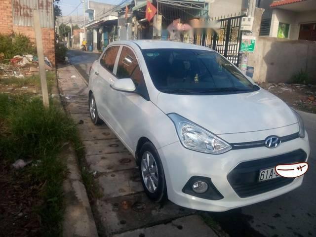 Cần bán xe Hyundai Grand i10 MT năm 2017, màu trắng, nhập khẩu, số sàn