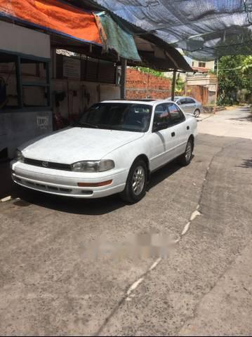 Cần bán lại xe Toyota Camry đời 1993, màu trắng, giá tốt