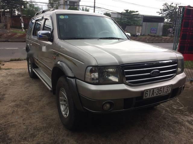 Bán Ford Everest sản xuất năm 2005, màu bạc còn mới, 290 triệu