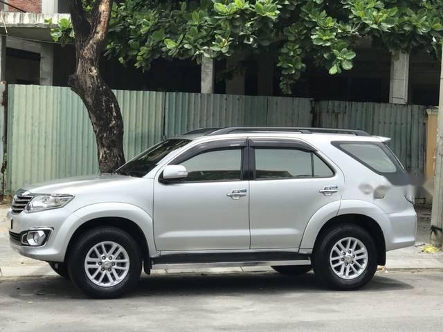 Bán xe Toyota Fortuner đời 2013, màu bạc  