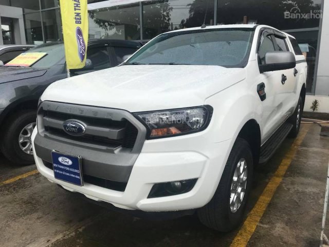 Bán xe Ford Ranger XLS 4X2 MT đời 2015, màu trắng, nhập khẩu, hỗ trợ ngân hàng, hotline 090.12678.55