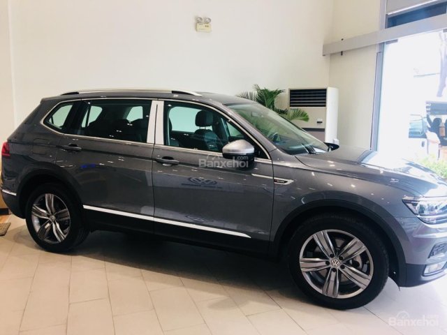 BÁN Volkswagen Tiguan Allspace, chỉ 371Tr sở hữu dòng xe SUV đẳng cấp từ Đức. 0942 050 350