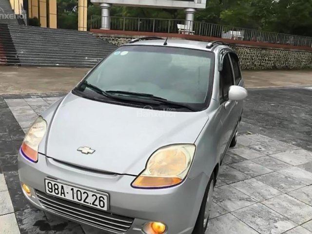 Bán Chevrolet Spark LT 0.8 MT năm 2009, màu bạc, giá tốt