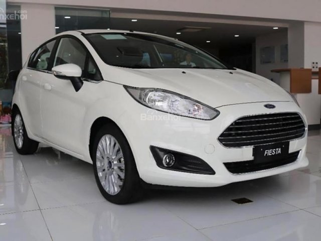 Bán Ford Fiesta 1.5 AT 5 cửa, kiểu dáng thiết kế, tính năng, độ an toàn