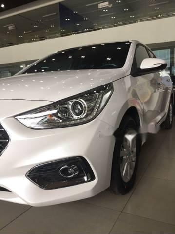 Bán Hyundai Accent 1.4MT năm 2018, màu trắng 