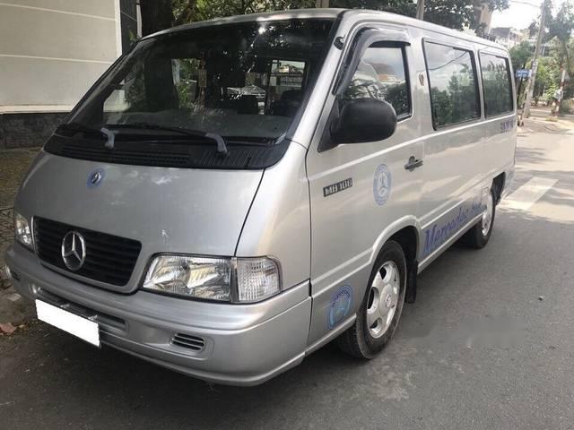 Cần bán xe Mercedes đời 2002, màu bạc, 215 triệu