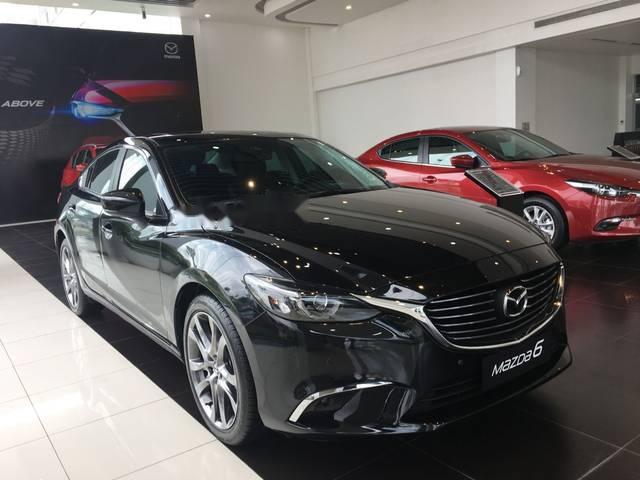 Cần bán Mazda 6 đời 2018, màu đen số tự động, giá 899tr