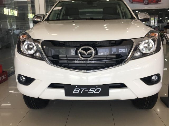 Bán Mazda BT 50 nhập khẩu sản xuất năm 2018, màu trắng - Ưu đãi lên tới 30tr