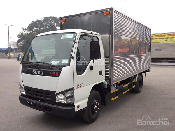 Bán xe tải Isuzu 2tấn, trả trước 60tr nhận xe ngay, động cơ EURO 4 đời 2018 mới nhất hiện nay, giá cực hấp dẫn